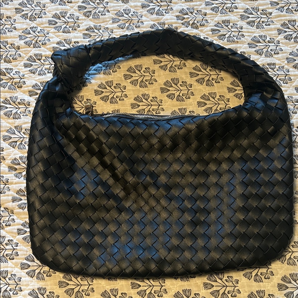 Urban Expressions Black Braided Tote